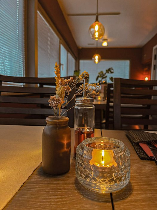 Warme sfeer avondeten restaurant Pizzeria Myropani Zottegem